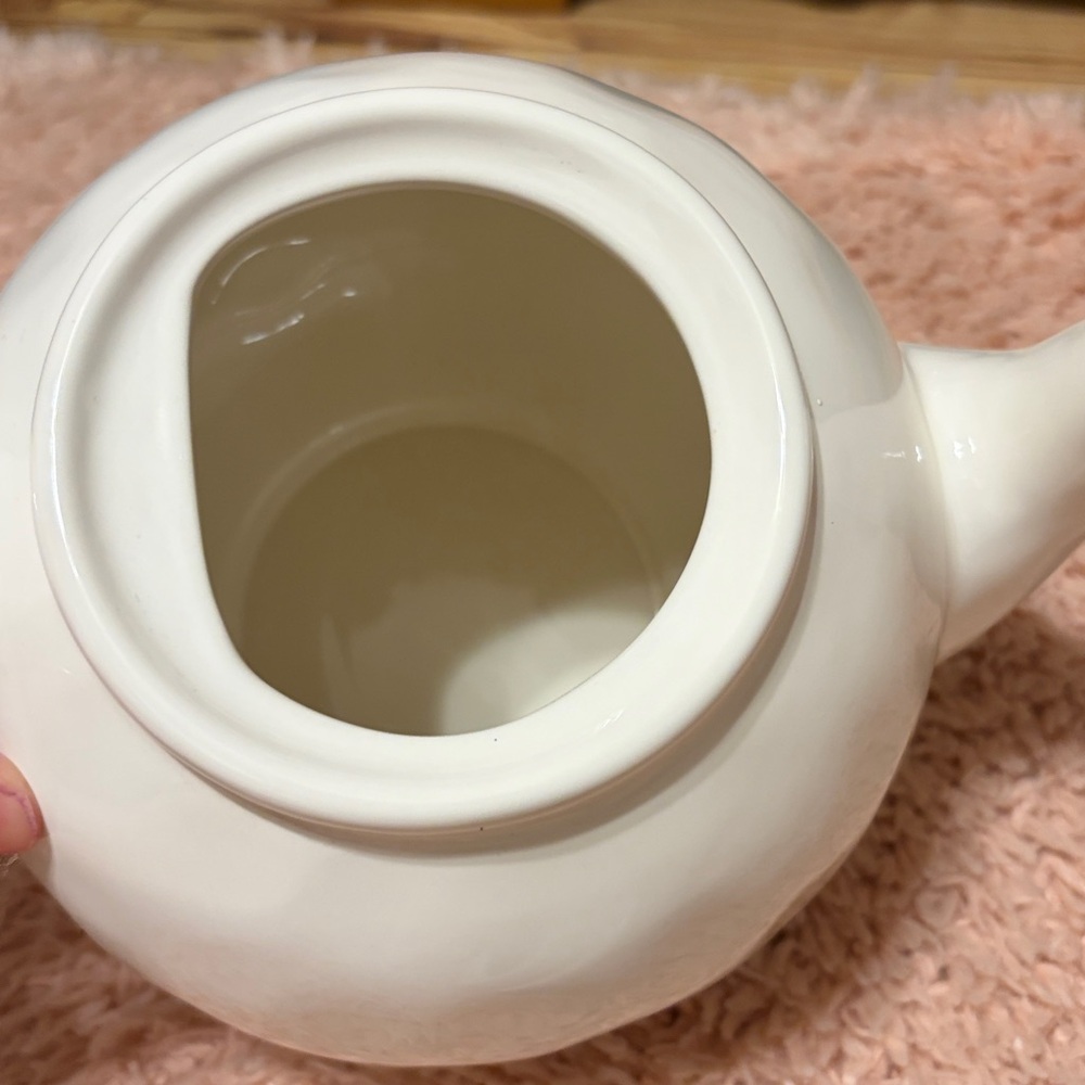 Rae Dunn TEA pot - Picture 4 of 5